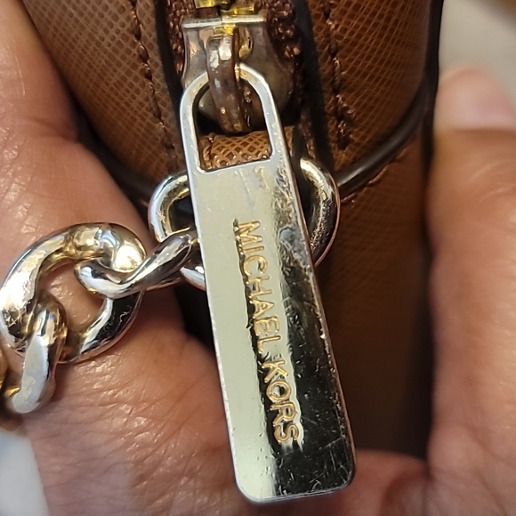 MK Jet set Large Saffiano leather crossbody - Picture 6 of 9